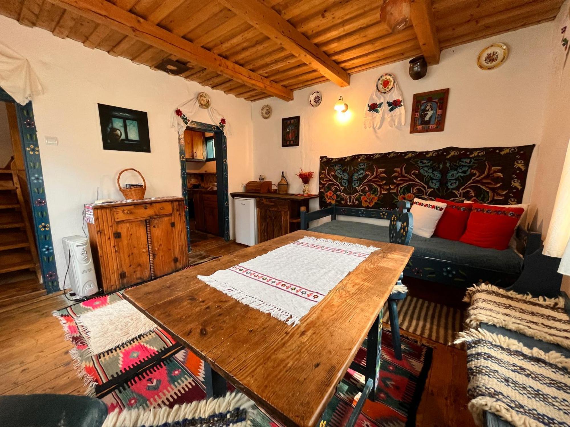 The Village Pension Breb Bagian luar foto