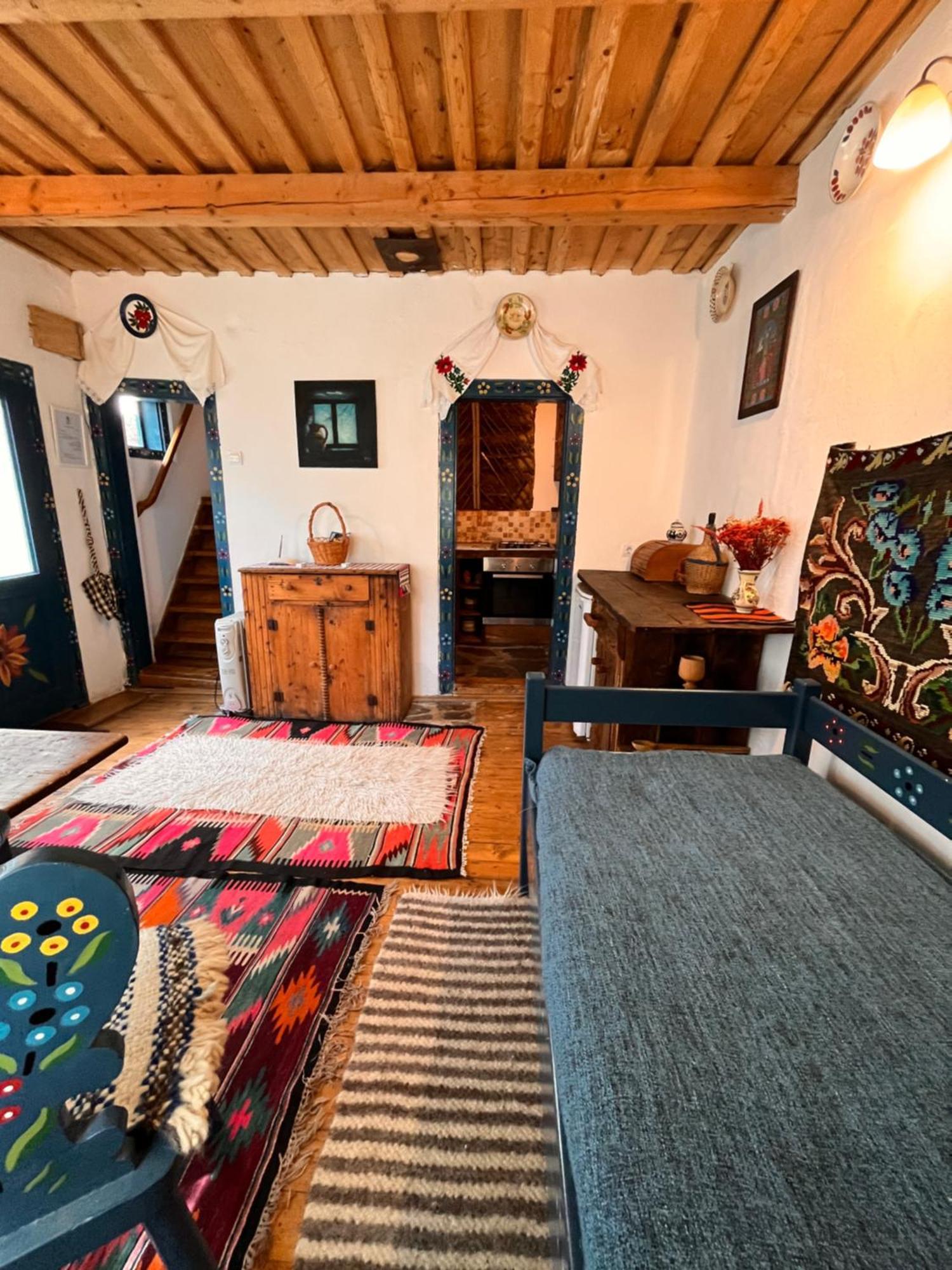 The Village Pension Breb Bagian luar foto