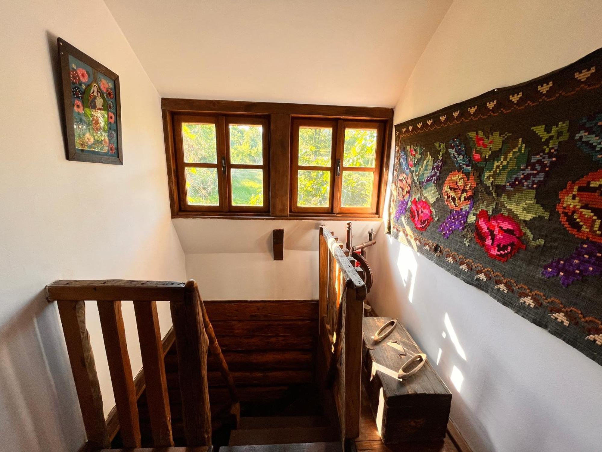 The Village Pension Breb Bagian luar foto